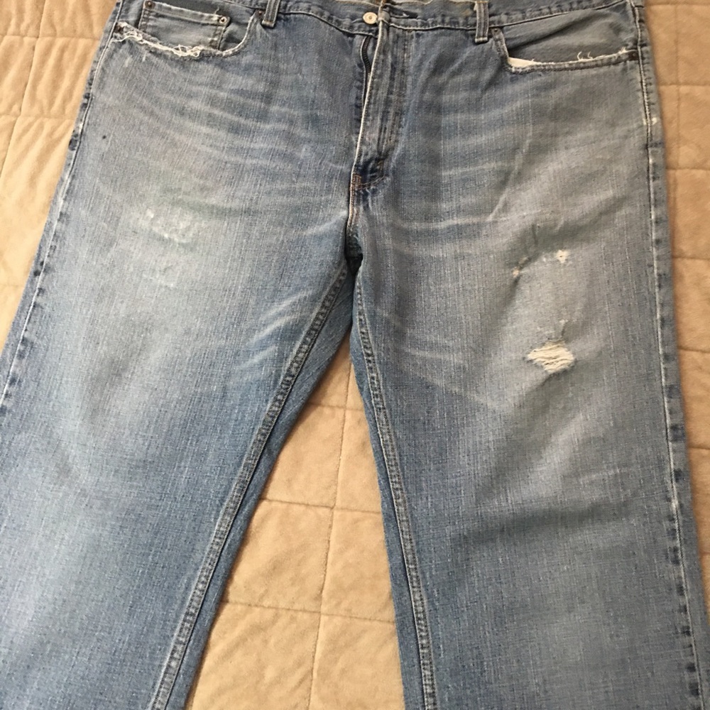 559 Levi’s jeans(42x32)